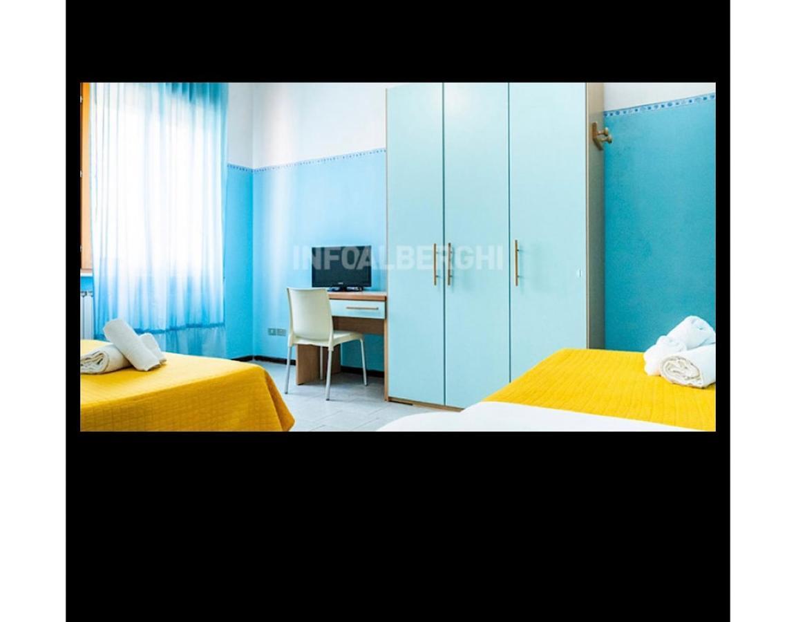 Hotel Silvana Beach Rimini Buitenkant foto